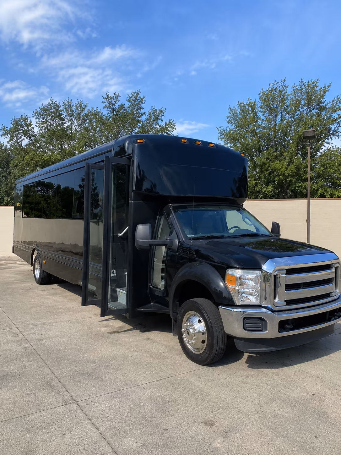 enid 20 passenger party bus