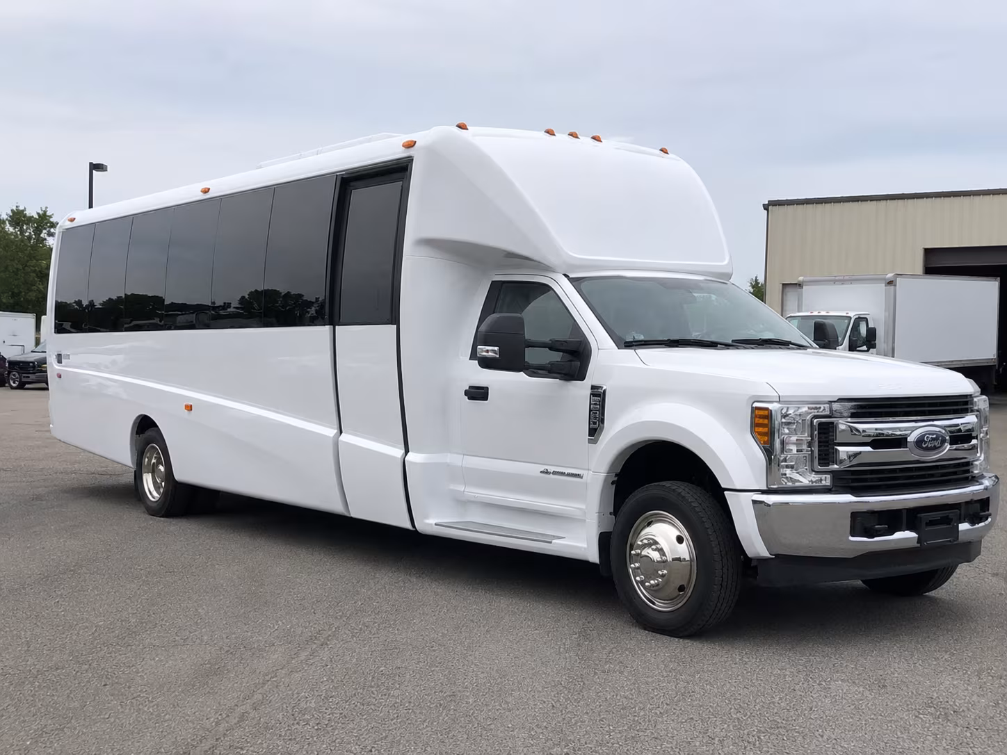 how the distance and duration of your trip affect charter bus rates